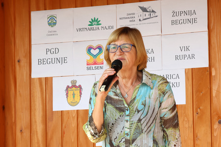 Kulturna prireditev Na lepi Menišiji 21 foto Ljubo Vukelič